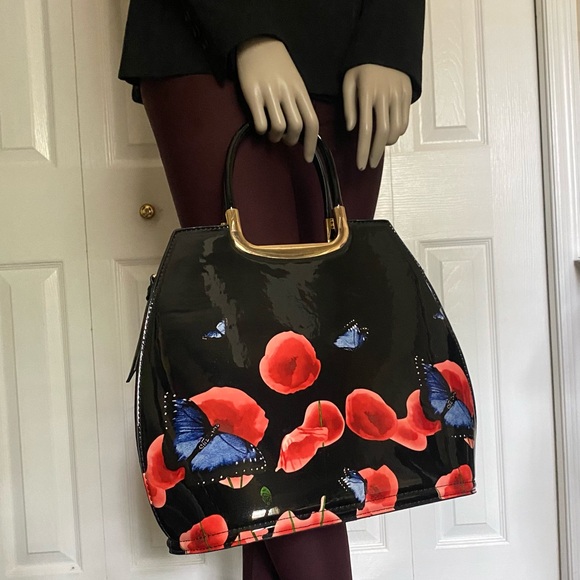 Woman’s Faux Patent Leather Poppy & Butterfly Print Black Tote Handbag - Picture 2 of 16